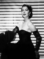 TWO PAIRS OF AVA GARDNER PERSONALLY OWNED GLOVES.