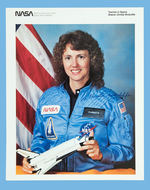 CHALLENGER ASTRONAUT - TEACHER IN SPACE CHRISTA McAULIFFE SIGNED PHOTO.