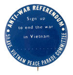 RARE BUTTON FROM "5TH AVENUE VIETNAM PEACE PARADE COMMITTEE."