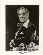 VINCENT PRICE SIGNED PHOTO.