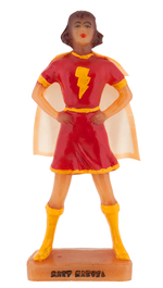 "MARY MARVEL" BOXED STATUETTE BY KERR.