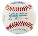 JOE DiMAGGIO SINGLE-SIGNED BASEBALL.