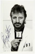 RINGO STARR SIGNED PHOTO.