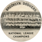 BROOKLYN DODGERS UNDATED 1952 CHAMPIONS TEAM PHOTO BUTTON.