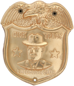 DICK TRACY BIG IMPRESSIVE BRASS SHIELD BADGE WITH POUCH.