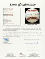 MICKEY MANTLE SINGLE-SIGNED BASEBALL.