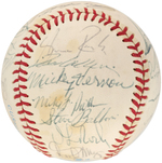 1982 NEW YORK YANKEES TEAM-SIGNED BASEBALL.