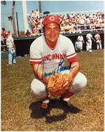 JOHNNY BENCH SIGNED PHOTO WITH BAT & BALL.