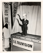 HOWDY DOODY SIGNED HANKY & PUBLICITY PHOTO.