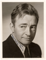 "THE INVISIBLE MAN" ACTOR CLAUDE RAINS SIGNED PHOTO.