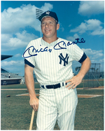 MICKEY MANTLE SIGNED PHOTO.