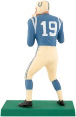 BALTIMORE COLTS QUARTERBACK JOHN UNITAS HARTLAND STATUE.