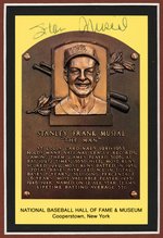 BASEBALL "HALL OF FRAME GREATS" FRAMED HOF MEMBERS SIGNED POSTCARD DISPLAY.