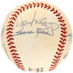 500 HOME RUN CLUB MULTI-SIGNED BASEBALL INCLUDING MICKEY MANTLE, TED WILLIAMS, WILLIE MAYS & OTHERS.