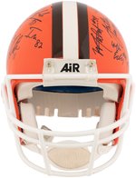 CLEVELAND BROWNS 1999 TEAM SIGNED HELMET.