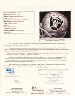 OAKLAND RAIDERS 1998 TEAM SIGNED FOOTBALL HELMET.