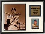 MICKEY MANTLE SIGNED PHOTO FRAMED DISPLAY.