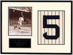 JOE DiMAGGIO SIGNED PHOTO FRAMED DISPLAY.