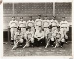 1935 BISMARCK NORTH DAKOTA SEMI-PRO BASEBALL TEAM PHOTO WITH HOF'ERS SATCHEL PAIGE & HILTON SMITH.