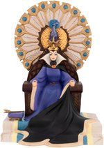 "DISNEY VILLAINS - ENTHRONED EVIL" SNOW WHITE QUEEN BOXED WALT DISNEY CLASSICS COLLECTION FIGURINE.