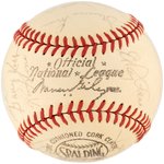 ROBERTO CLEMENTE & 1968 PITTSBURGH PIRATES TEAM-SIGNED BASEBALL.