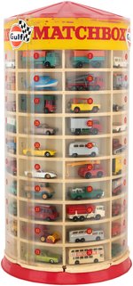 1966 MATCHBOX STORE DISPLAY WITH SET OF 75 VEHICLES.