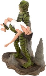 CREATURE FROM THE BLACK LAGOON DIORAMA.