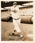 C. 1940s PHIL CAVARRETTA (CHICAGO CUBS) ORIGINAL PRESS PHOTO.