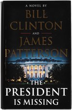 BILL CLINTON & JAMES PATTERSON SIGNED "THE PRESIDENT IS MISSING" BOOK.