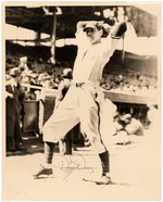 DIZZY DEAN (HOF) SIGNED PHOTO PLAQUE DISPLAY.