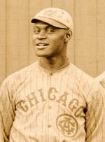 1916 CHICAGO AMERICAN GIANTS PANORAMIC PHOTO W/HOFERS RUBE FOSTER, POP LLOYD & PETE HILL.