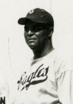 1946 NEGRO LEAGUE EAST ALL-STARS TEAM PHOTO W/HOFERS: GIBSON, LEONARD, IRVIN, MACKEY, DAY & DOBY.