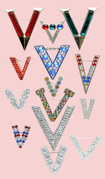 "V" FOR VICTORY PATRIOTIC PINS.