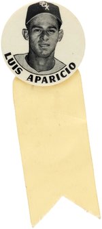 1950s LUIS APARICIO (HOF) PM10 STADIUM BUTTON WITH RIBBON.