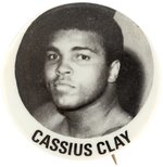 C. 1964 CASSIUS CLAY EARLY CAREER PORTRAIT BUTTON.