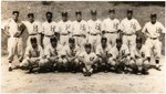 1939 HABANA (CUBA) BASEBALL TEAM NEWS SERVICE PHOTO WITH EARLY WYNN (HOF).