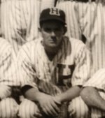 1939 HABANA (CUBA) BASEBALL TEAM NEWS SERVICE PHOTO WITH EARLY WYNN (HOF).