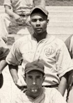 1940 MEXICAN NUEVO LAREDO LA JUNTA TEAM PHOTO WITH HOF MEMBERS HILTON SMITH & WILLARD BROWN.