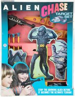 ALIEN CHASE TARGET SET.