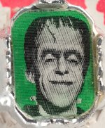 THE MUNSTERS RING SET AND RARE VENDING MACHINE DISPLAY CARD.