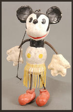 MINNIE MOUSE COMPOSITION FIGURE.