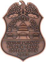 OBAMA & BIDEN 2013 INAUGURAL OFFICIAL METRO D.C. POLICE BADGE.