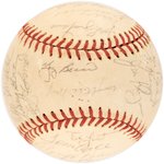 1972 NEW YORK METS TEAM-SIGNED BASEBALL.