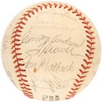 1972 NEW YORK METS TEAM-SIGNED BASEBALL.