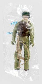 STAR WARS MAIL AWAY REBEL COMMANDO ACTION FIGURE IN FACTORY SEALED BAGGIE.