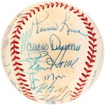 1996 WORLD SERIES CHAMPIONS NEW YORK YANKEES TEAM-SIGNED BASEBALL.