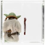 STAR WARS: THE EMPIRE STRIKES BACK (1980) - LOOSE ACTION FIGURE/HK YODA AFA 90 NM+/MINT (BROWN SNAKE/DARK GREEN SKIN).