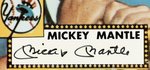 MICKEY MANTLE (HOF) SIGNED 1952 TOPPS BASEBALL CARD PRINT.