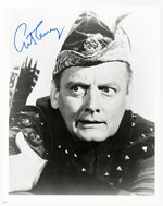 BATMAN - ARCHER ACTOR ART CARNEY SIGNED PHOTO.