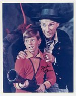 LOST IN SPACE - DR. SMITH ACTOR JONATHAN HARRIS SIGNED PHOTO.